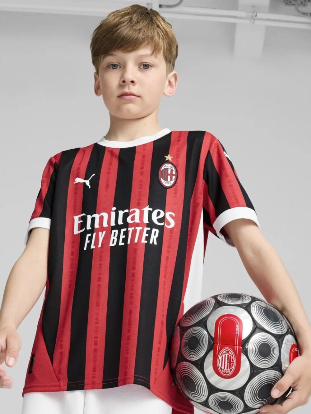 3/$118❤️Puma AC MILAN 2024-25 home shirt kids Small 9-10Y soccer jersey